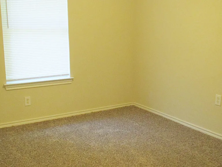 8164 Marydean Ave — Photo 7