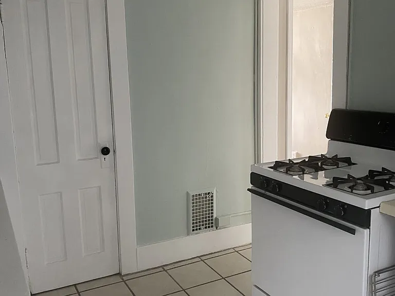 305 N Winton Rd #2 — Photo 20