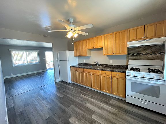 3rd image of 5242 College Oak Dr APT 8