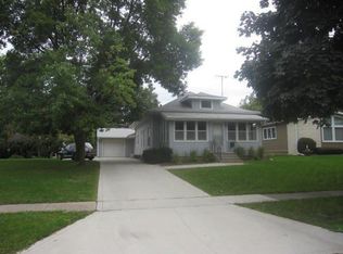 2412 Lucinda St, Perry, IA 50220