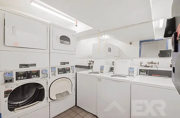 Rented by EXR | media 9