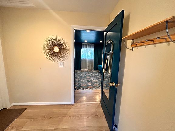 5th image of 12701 SE Salmon Ct #D