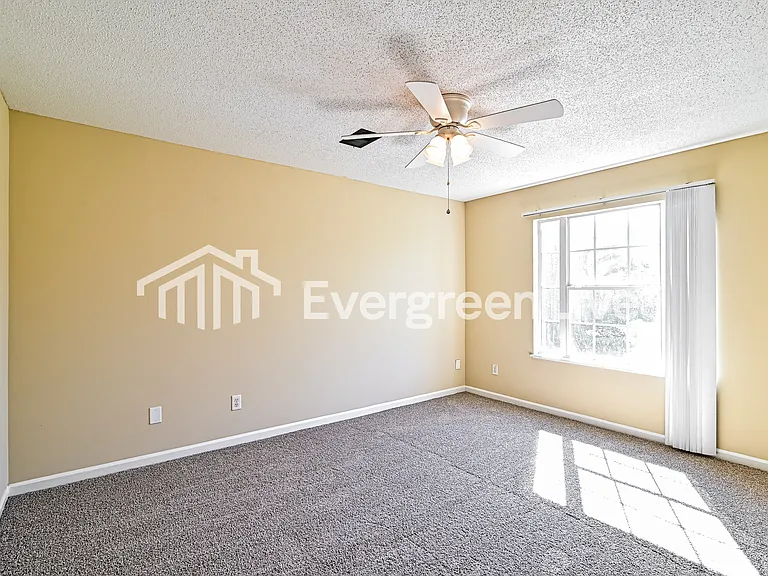 130 Curvewood Rd — Photo 7
