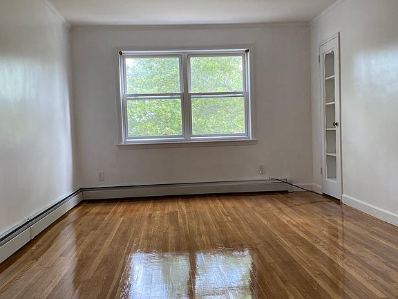4th image of 17510 65th Ave Floor 2