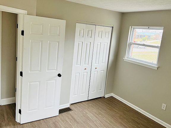 4th image of 104 Birch Dr