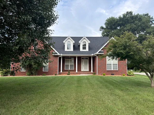 774 Coveview Cir, Cookeville, TN 38506