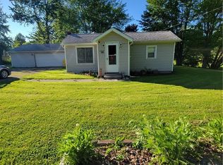 498 Walnut St, Conneaut, OH 44030