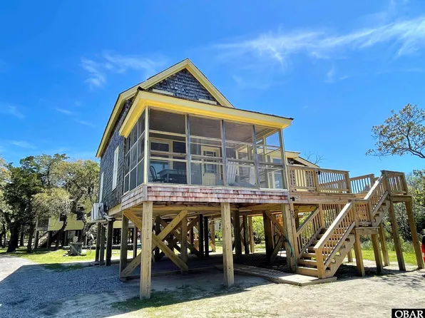 28 Fig Tree Ln, Ocracoke, NC 27960