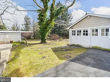 314 Villanova Rd — Photo 9