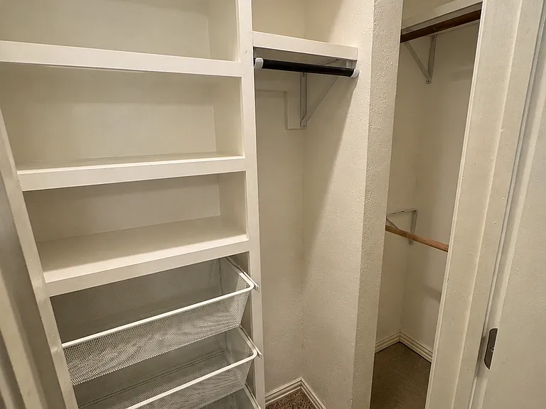649 Albrook Dr — Photo 10