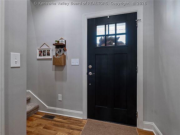 5th image of 25 Jordon Dr