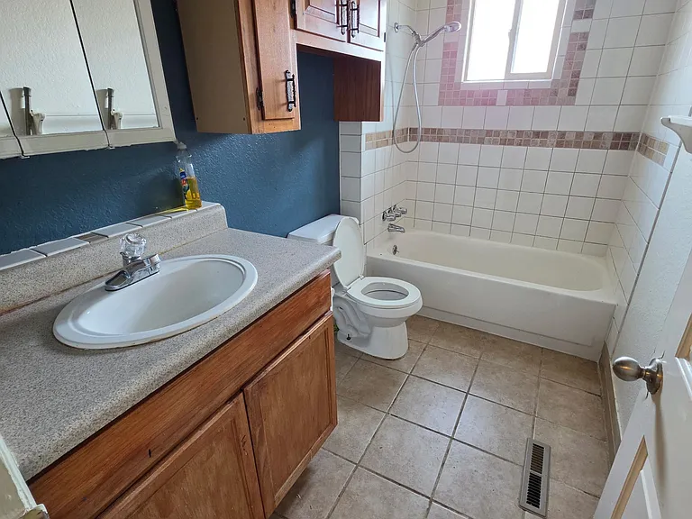 405 Loma Linda Dr #D — Photo 11