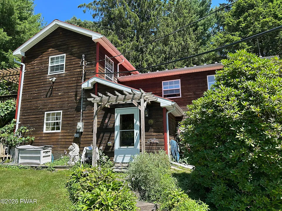128 Shiny Mountain Rd