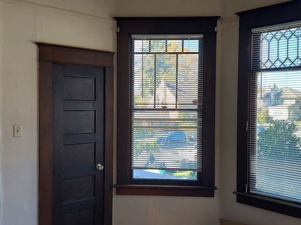 613 I St