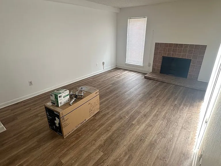 1725 Ridge Oak Pl — Photo 2