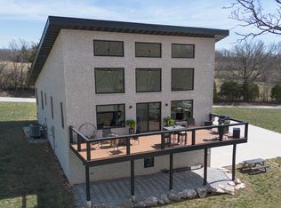 893 Jenkins Rd, Sparta, MO 65753