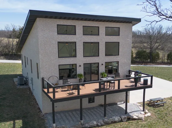 893 Jenkins Road, Sparta, MO 65753