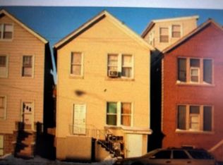 514 N Ashland Ave #1B, Chicago, IL 60622