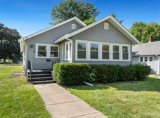 402 N Johnston Ave, Rockford, IL 61101