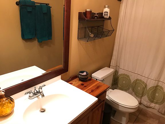3rd image of 702 Ponderosa Ct