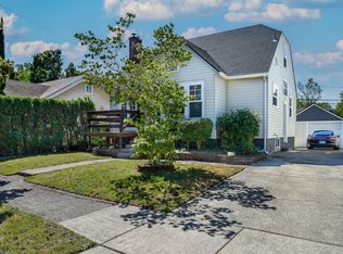 1935 Hazel Ave NE, Salem, OR 97301