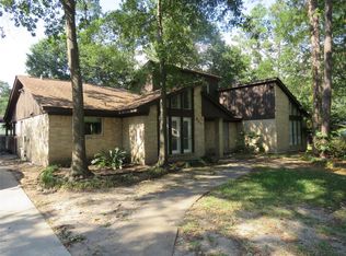 911 Saint Andrews Rd, Humble, TX 77339