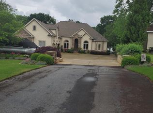 1720 Foster Rd, Inman, SC 29349