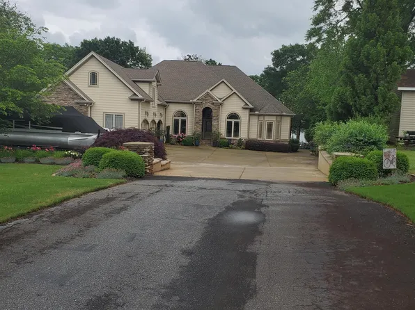 1720 Foster Rd, Inman, SC 29349