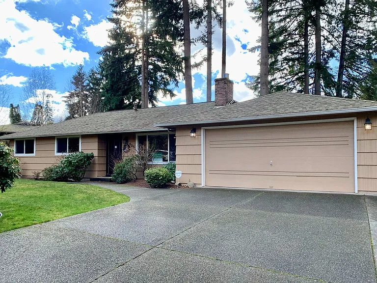 405 167th Ave SE — Photo 1