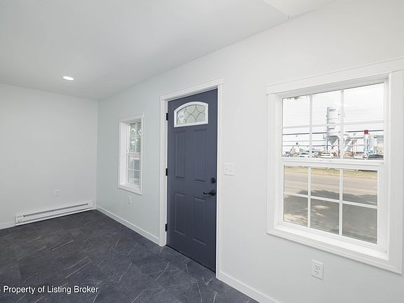 3rd image of 114 E Broadway St