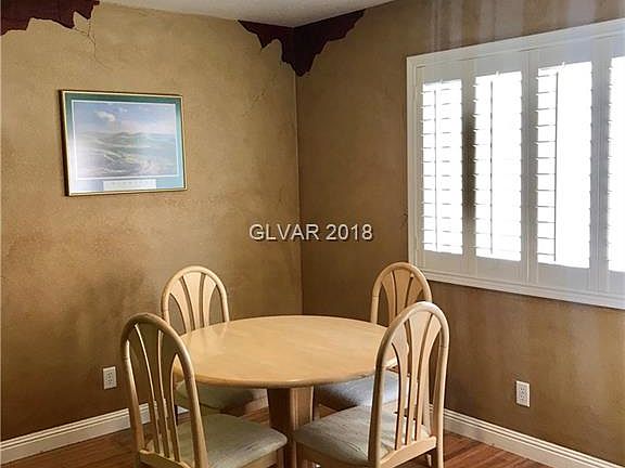 4th image of 9140 Hombard Ave