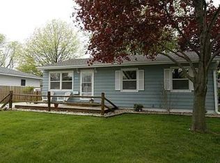 440 Cherry Hill Rd NW, Cedar Rapids, IA 52405