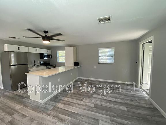 4th image of 3734 53rd Ave N