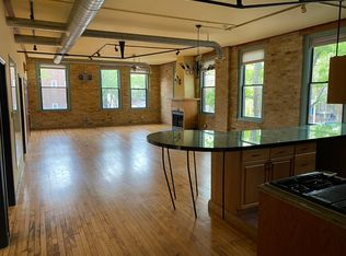 1846 W Henderson St #1846, Chicago, IL 60657