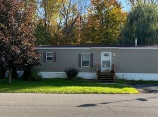 7300 Landsend Ln, Liverpool, NY 13090