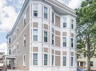 81 Pine St APT 2, Cambridge, MA 02139