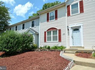 193 Meadows Ln NE, Leesburg, VA 20176