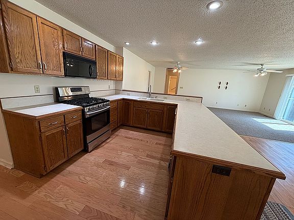 2nd image of 4419 Fickas Rd