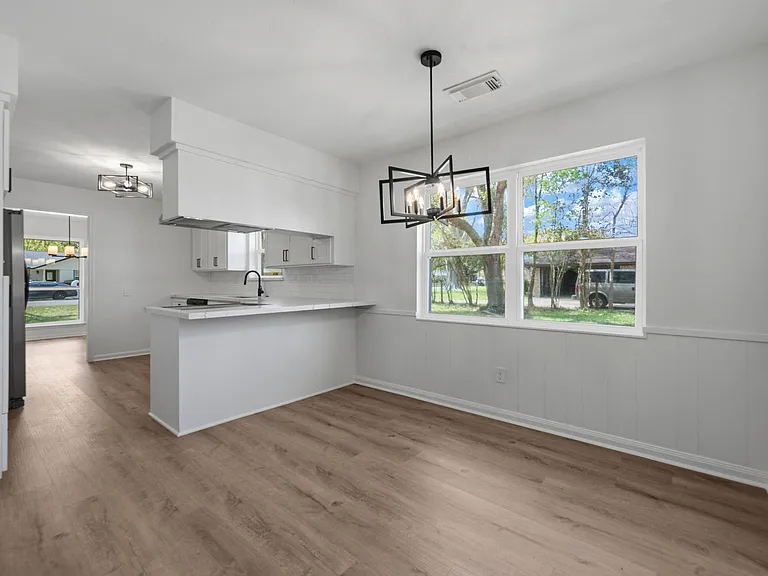210 Ridgemont Dr — Photo 9