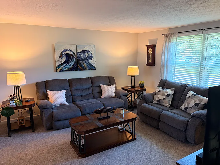 8348 Celianna Dr — Photo 2