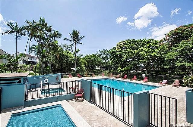 Pool, kiddie pool, jacuzzi