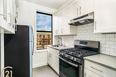 Rented by Century 21 Metropolitan