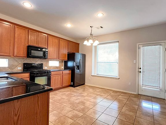 5th image of 10504 Wylie Dr #277