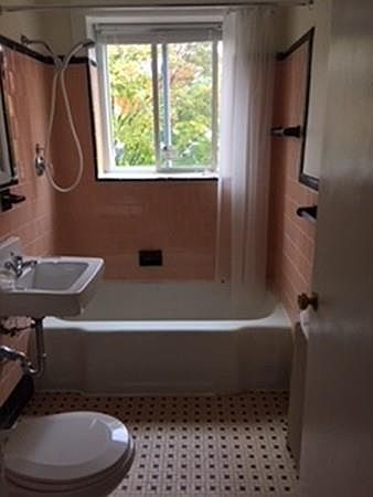 2nd image of 125 Pleasant St APT 402