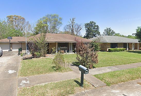 1st image of 2408 Mockingbird Ln