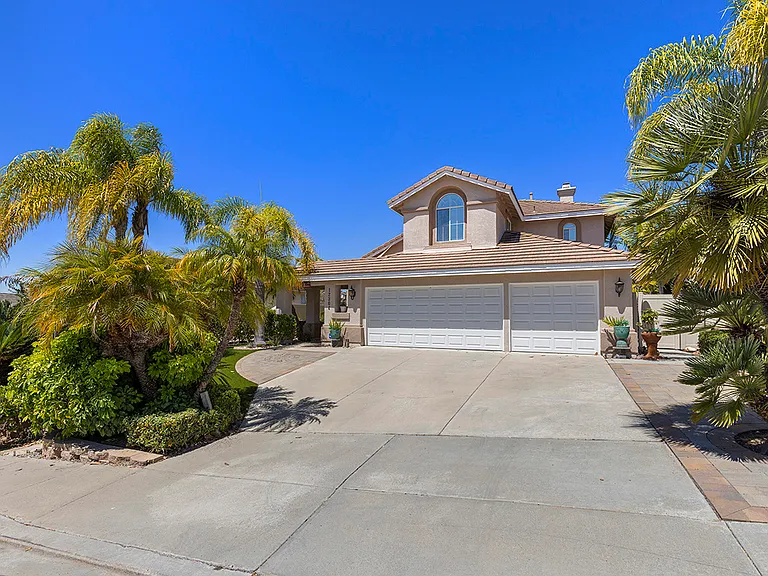 12304 Dormouse Rd — Photo 2