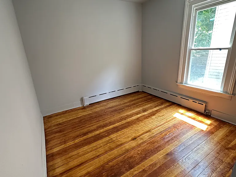 1225 Bank St #1 — Photo 7