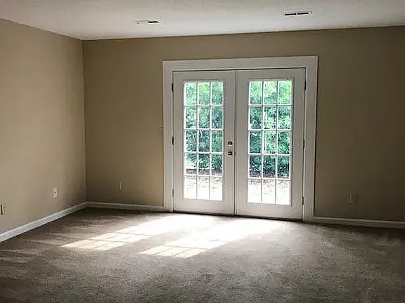 2 bed, 2.5 bath, 1100 sqft, $1,700 — Photo 3