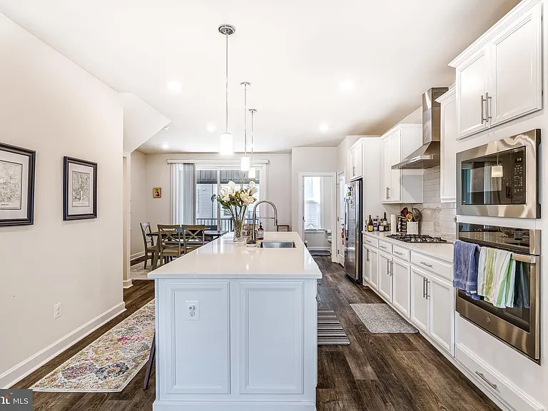 2335 Water Promenade Ave — Photo 20