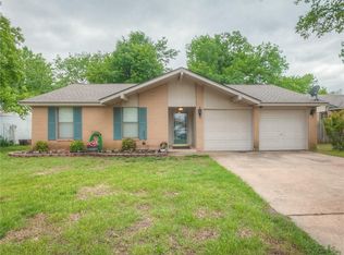 616 Cherryvale Rd, Edmond, OK 73003